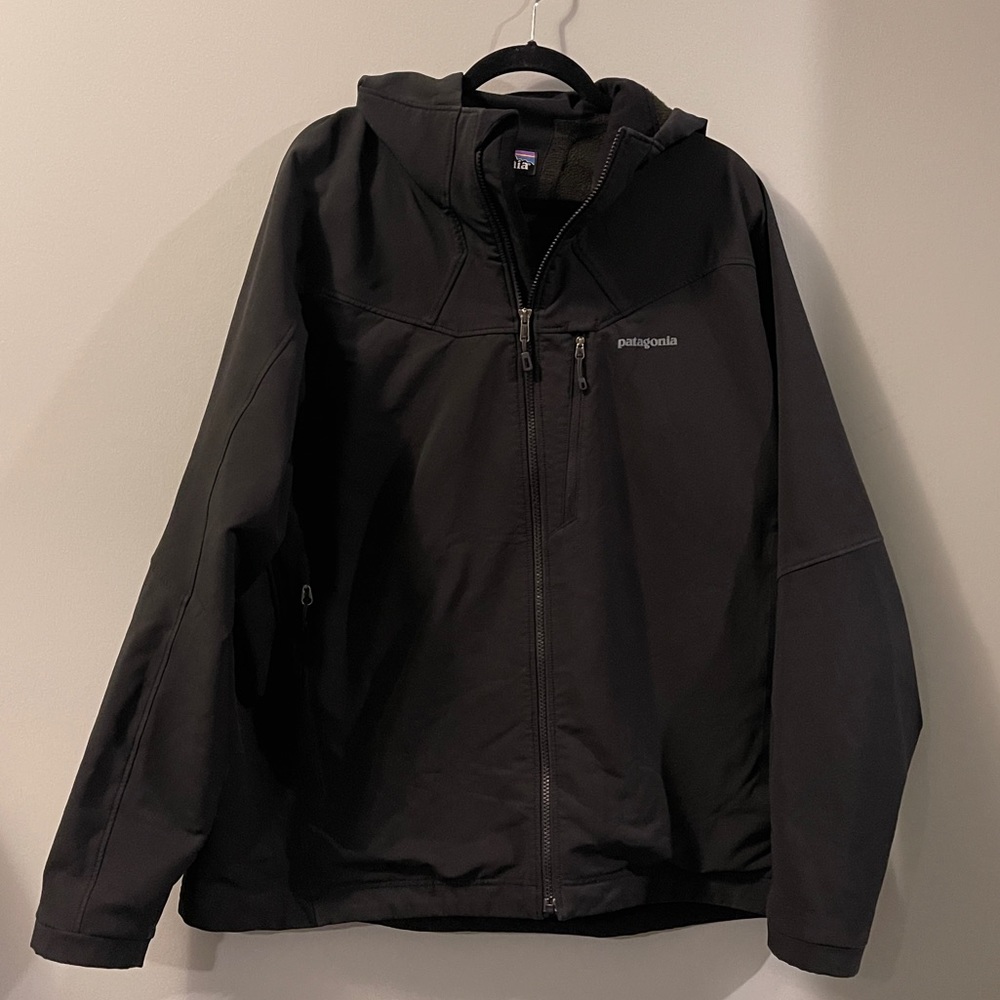 Patagonia Men’s Black Lightweight Hooded Jacket